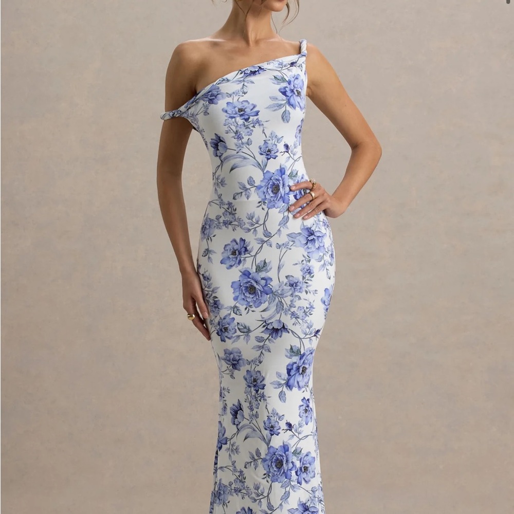 BLUE FLORAL TWISTED ASYMMETRIC MAXI DRESS from ClubLondon